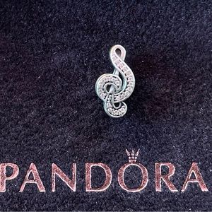 Pandora Charm Clef